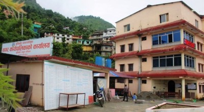 कर्मचारीलाई ३ मुक्का हानेर घाइते बनाउने उपमेयरविरुद्ध किटानी जाहेरी